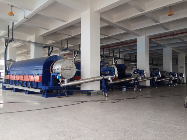 焙燒電池負(fù)極材料，規(guī)格：?0.65x7.2米間接電加熱